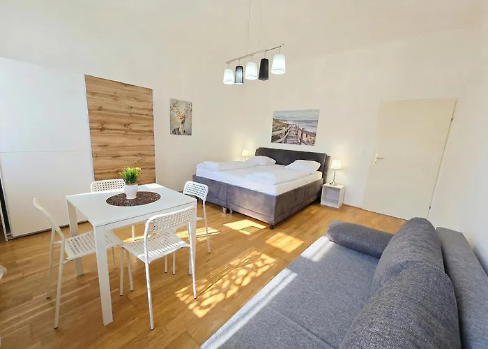 For Longstays, Comfy 1br With Wifi & Tv Apartman Bécs