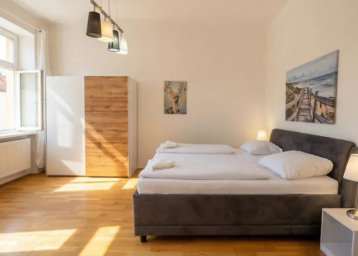 For Longstays, Comfy 1br With Wifi & Tv * Bécs