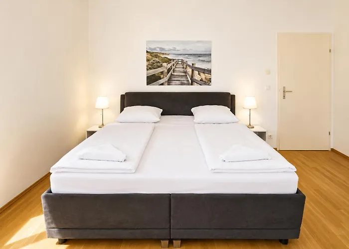 For Longstays, Comfy 1br With Wifi & Tv Apartman