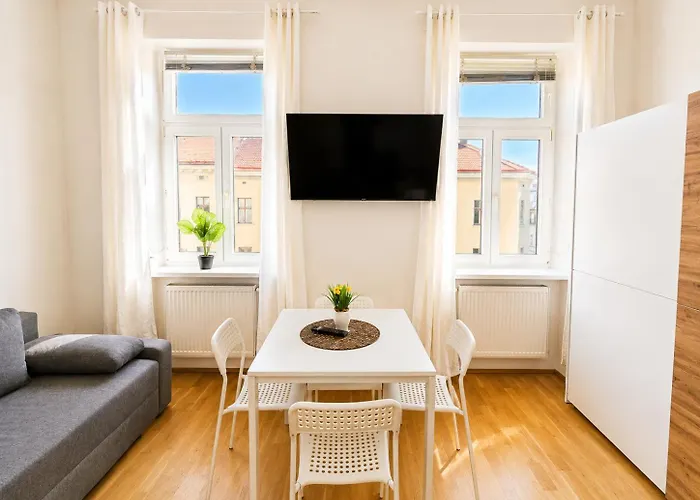 Apartman For Longstays, Comfy 1br With Wifi & Tv Bécs